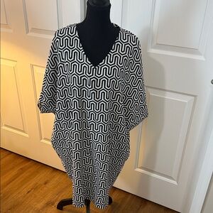 Chico's Black White Geometric V-Neck Short Dress Tunic Sz XL Career Casual
